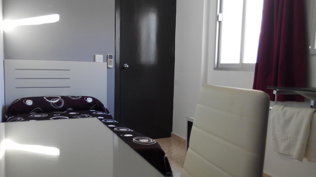 Hostal Ocana مانيلفا الغرفة الصورة
