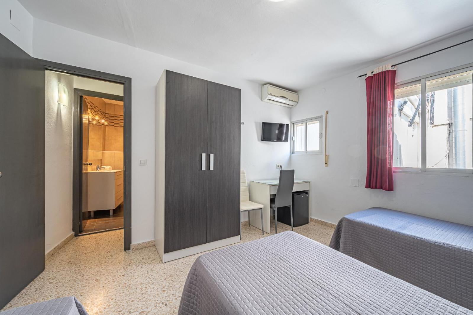 Hostal Ocana مانيلفا المظهر الخارجي الصورة